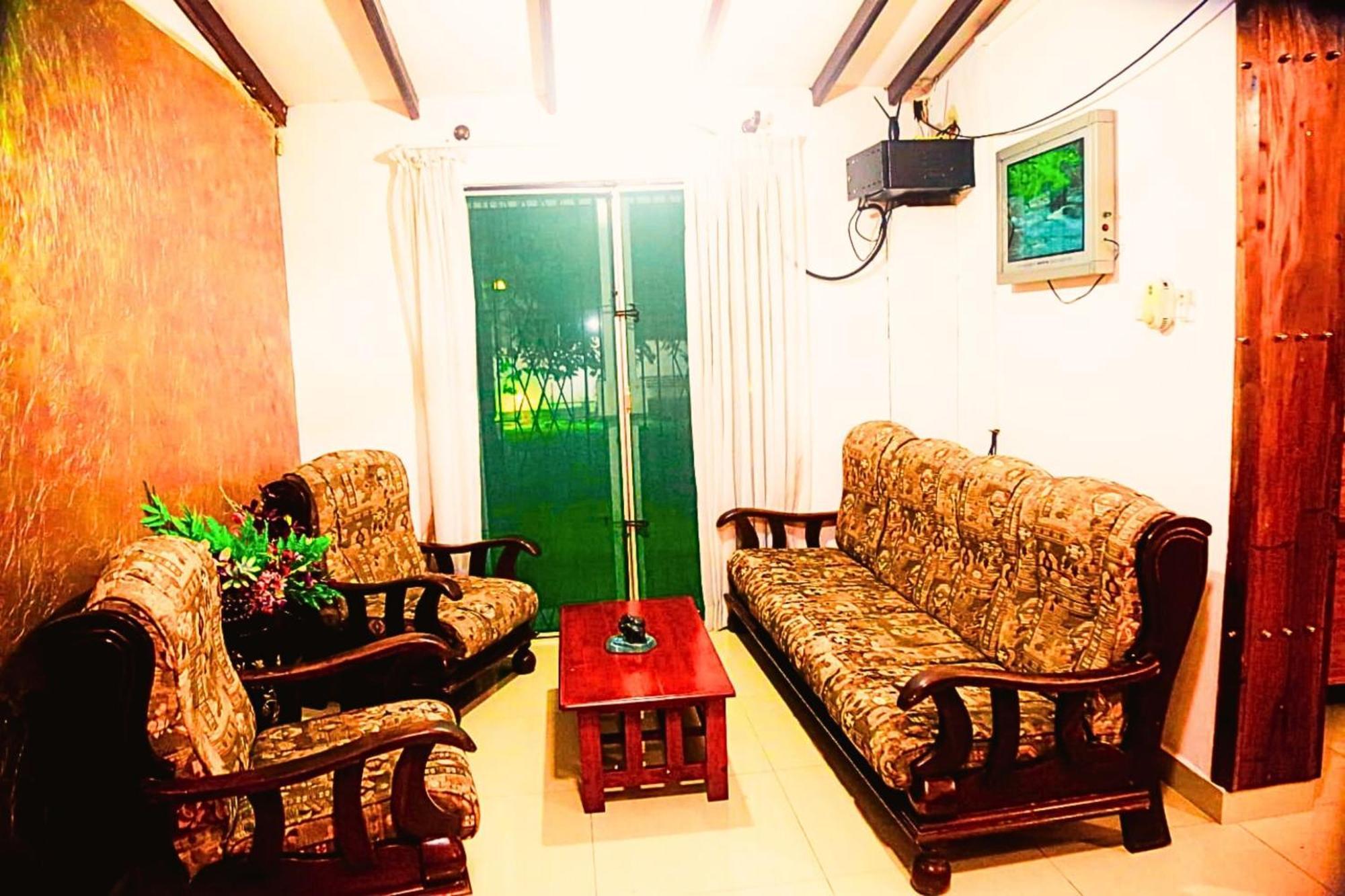 Ared Villa Katunayaka Ngoại thất bức ảnh